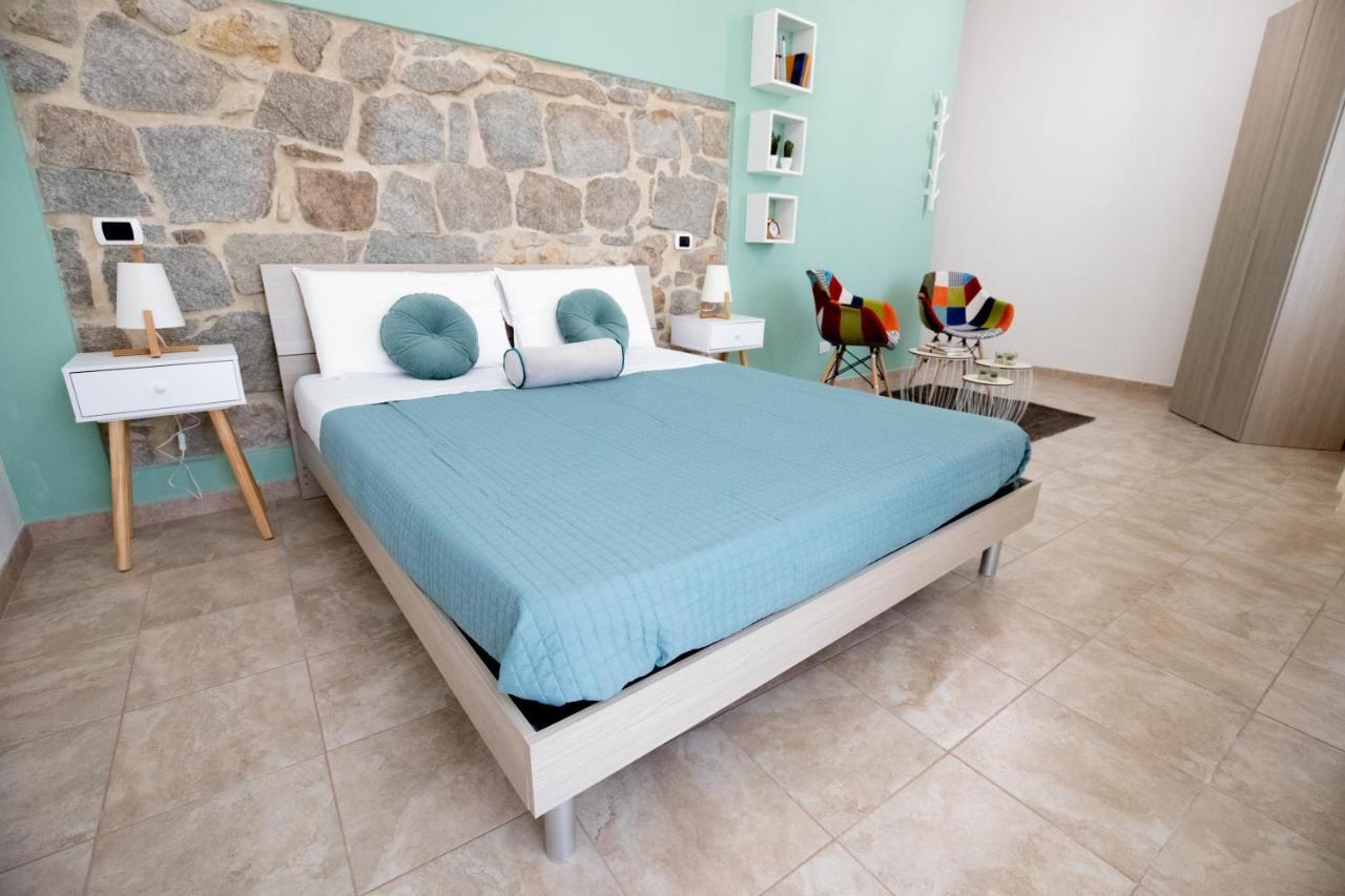 B&B Vico 10 Гуспини Екстериор снимка