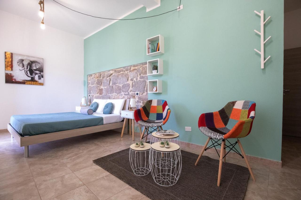 B&B Vico 10 Гуспини Екстериор снимка